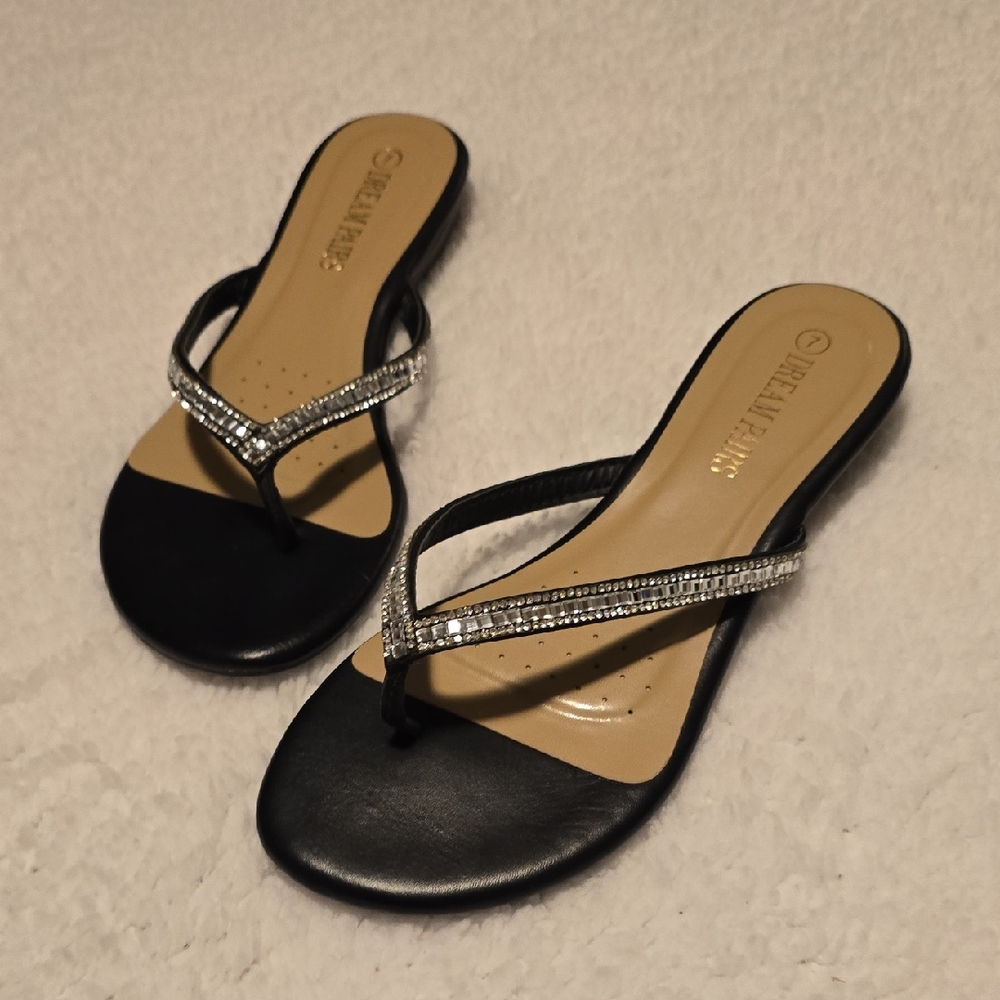 Dream Pairs Black and Rhinestone Women's Sandals